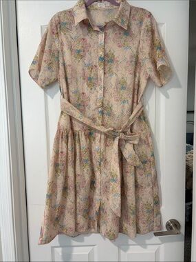 Button-Front Floral Midi Dress with Tie Waist - Cream Pink